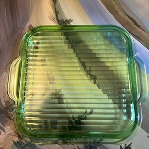 Vintage Green Dépression Glass Plate Square